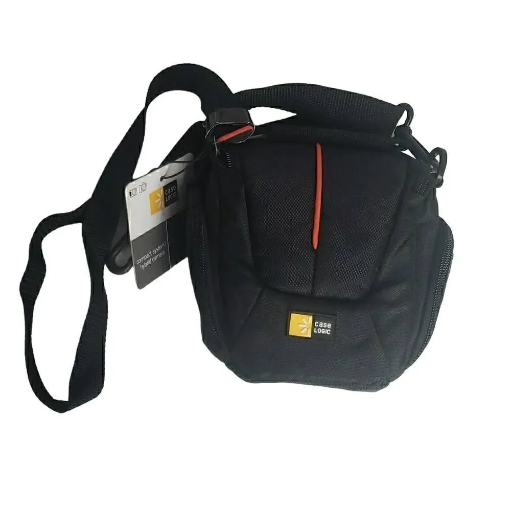 NWT Camera Case by Case Logic‎